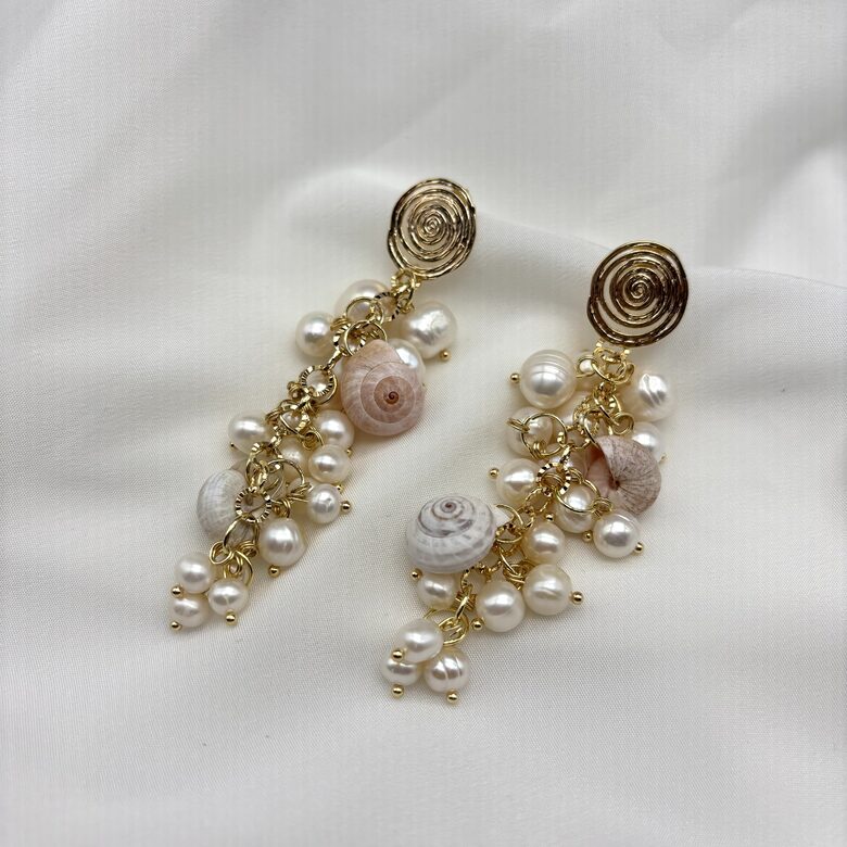 Pearl Cluster Earrings - Seashells