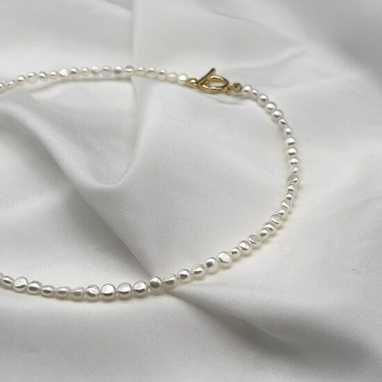 Pērļu Kaklarota – Baltas Neregulāras Pērles